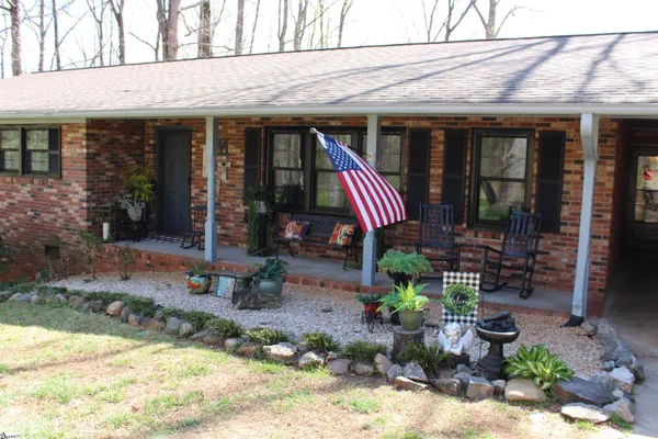 $389,000 | 108 Spring Valley Road, Pickens, SC 29671