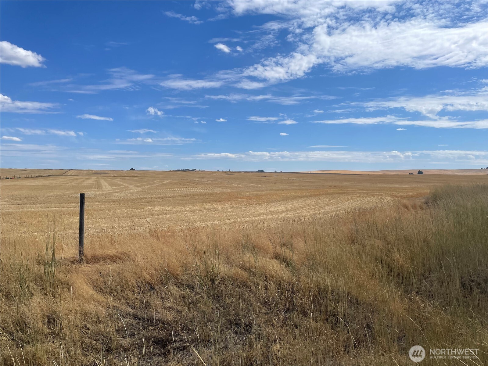 35251 Crescent Road North, Unit 5 Reardan, WA 99029 - Photo 15 of 21 a view of an ocean beach