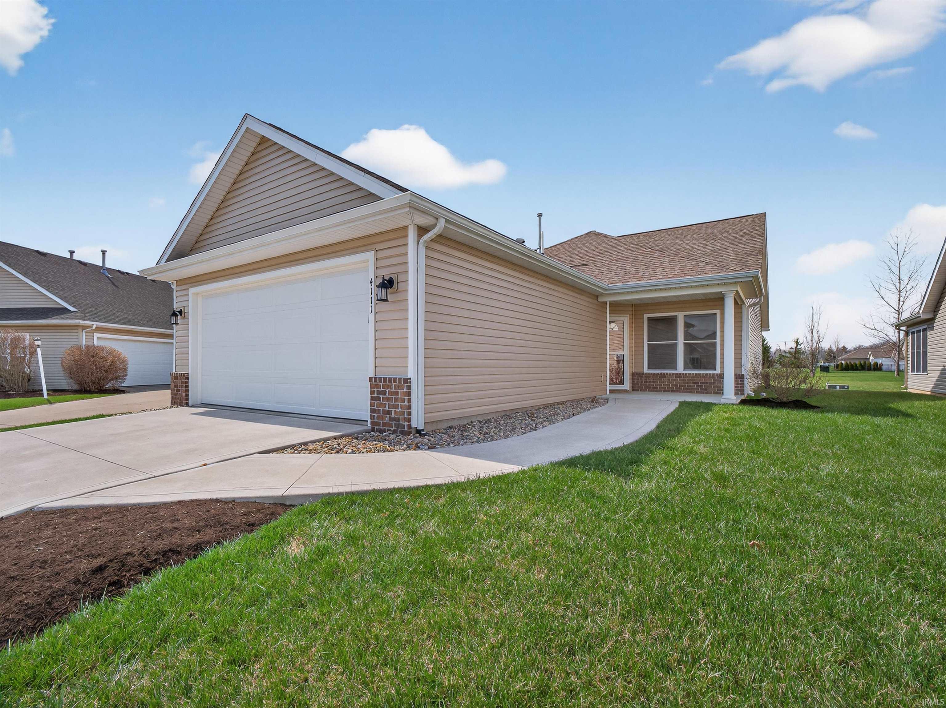 4111 Morgan Court Fort Wayne, IN 46815 - Photo 2 of 33