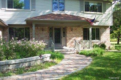 770 Birch Tree Lane Rochester, MI 48306 - Photo 3 of 22 Birch Tree Front Porch