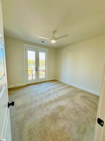 $399,900 | 9 Hawthorne Lane, Unit 104, Greenville, SC 29605