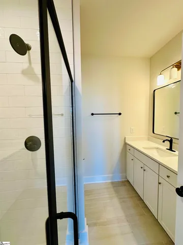 $399,900 | 9 Hawthorne Lane, Unit 104, Greenville, SC 29605