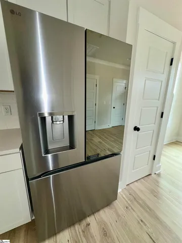 $399,900 | 9 Hawthorne Lane, Unit 104, Greenville, SC 29605