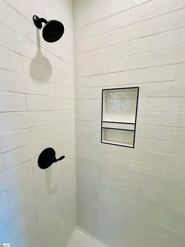 $399,900 | 9 Hawthorne Lane, Unit 104, Greenville, SC 29605