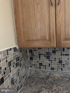 272 Sanford Road Upper Darby, PA 19082 - Photo 2 of 7