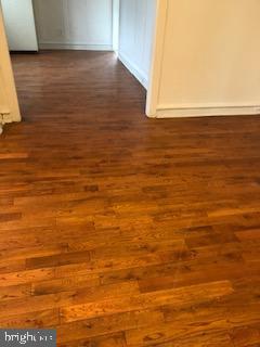 272 Sanford Road Upper Darby, PA 19082 - Photo 4 of 7