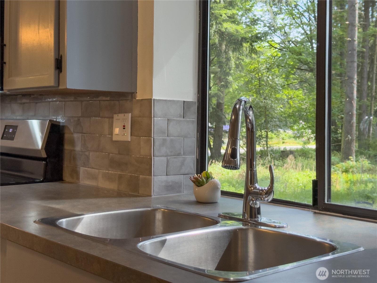 29 G Sound Place Hat Island, WA 98201 - Photo 12 of 40