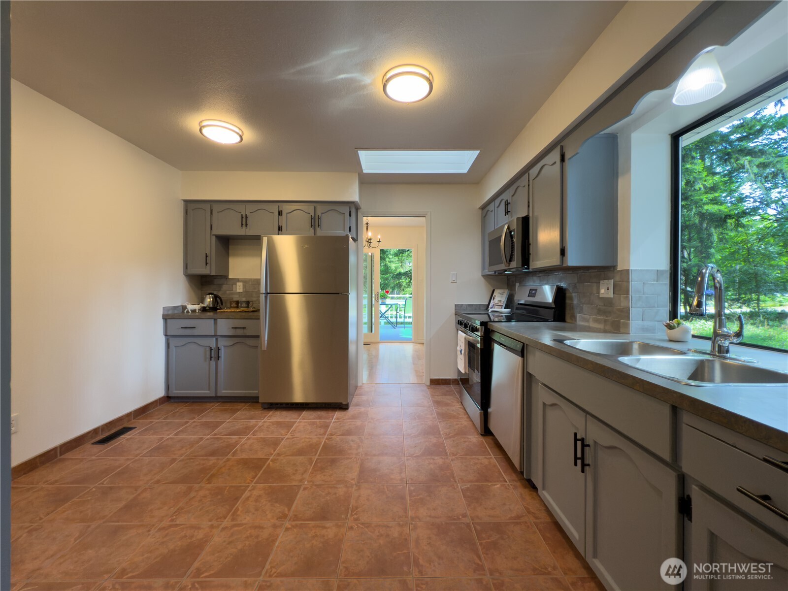 29 G Sound Place Hat Island, WA 98201 - Photo 17 of 40