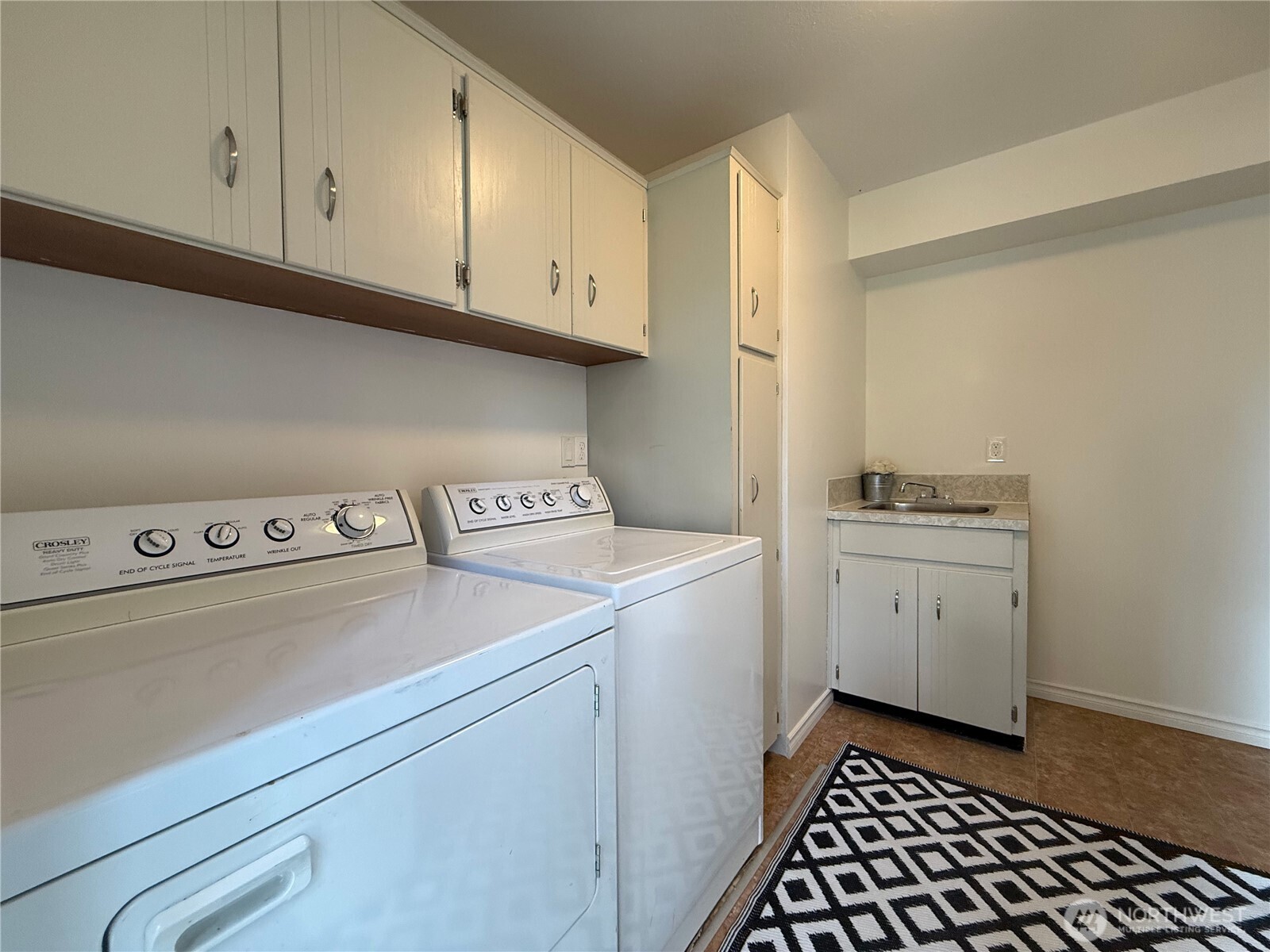 29 G Sound Place Hat Island, WA 98201 - Photo 33 of 40