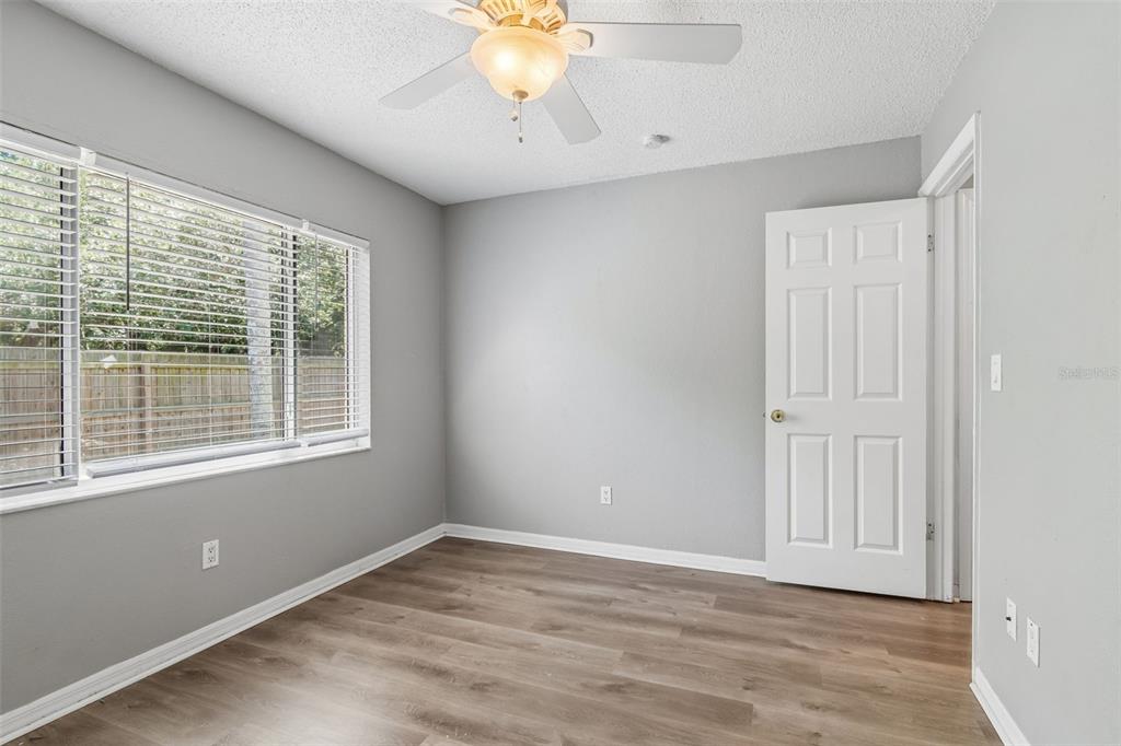 1733 Sutton Place Dunedin, FL 34698 - Photo 24 of 38