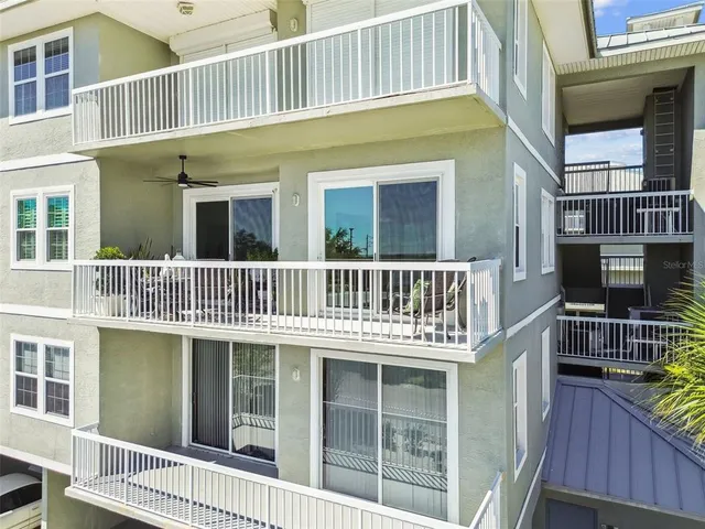 $567,000 | 5 Island Park Place, Unit 305, Dunedin, FL 34698