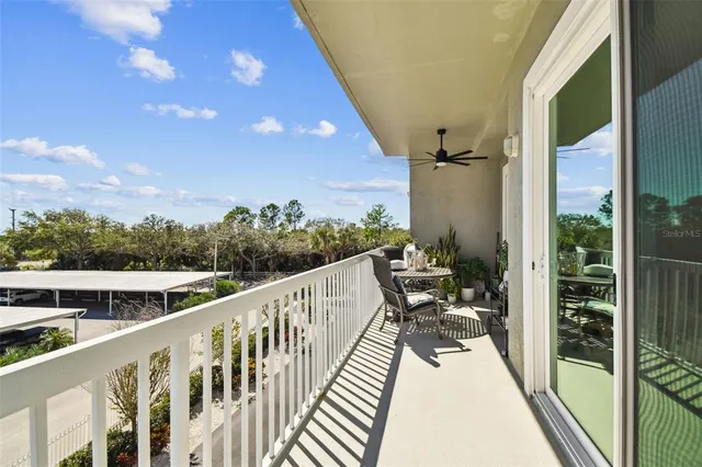 $567,000 | 5 Island Park Place, Unit 305, Dunedin, FL 34698