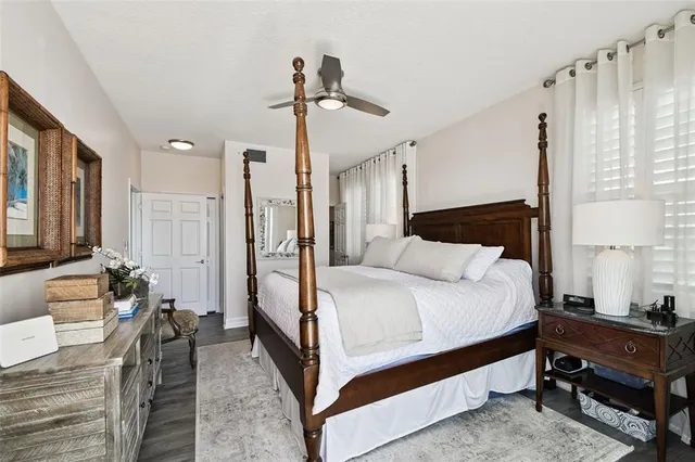 $567,000 | 5 Island Park Place, Unit 305, Dunedin, FL 34698