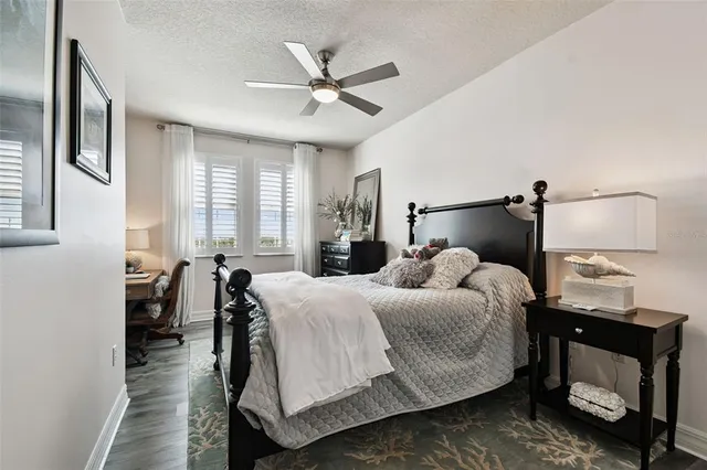 $567,000 | 5 Island Park Place, Unit 305, Dunedin, FL 34698