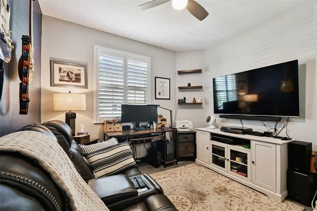 $567,000 | 5 Island Park Place, Unit 305, Dunedin, FL 34698