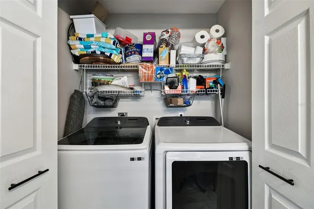 $567,000 | 5 Island Park Place, Unit 305, Dunedin, FL 34698