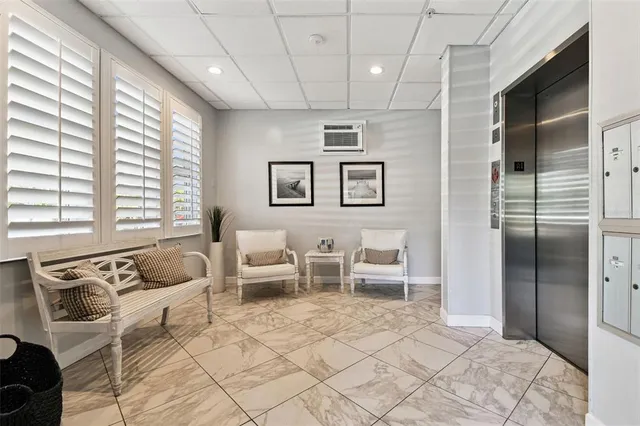 $567,000 | 5 Island Park Place, Unit 305, Dunedin, FL 34698