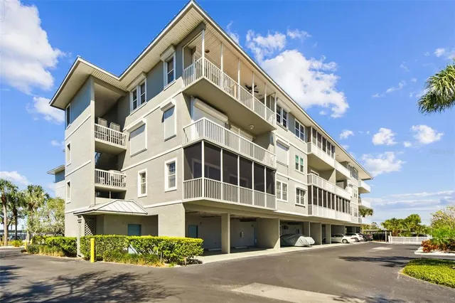 $567,000 | 5 Island Park Place, Unit 305, Dunedin, FL 34698