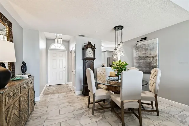 $567,000 | 5 Island Park Place, Unit 305, Dunedin, FL 34698