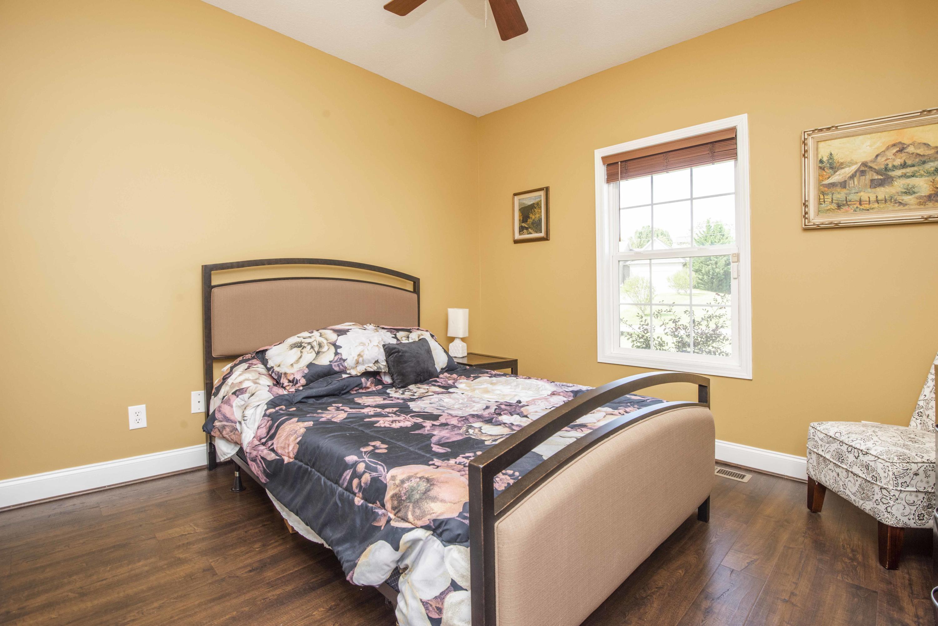 112 Raspberry Drive New Market, TN 37820 - Photo 22 of 40 third bed 2_1