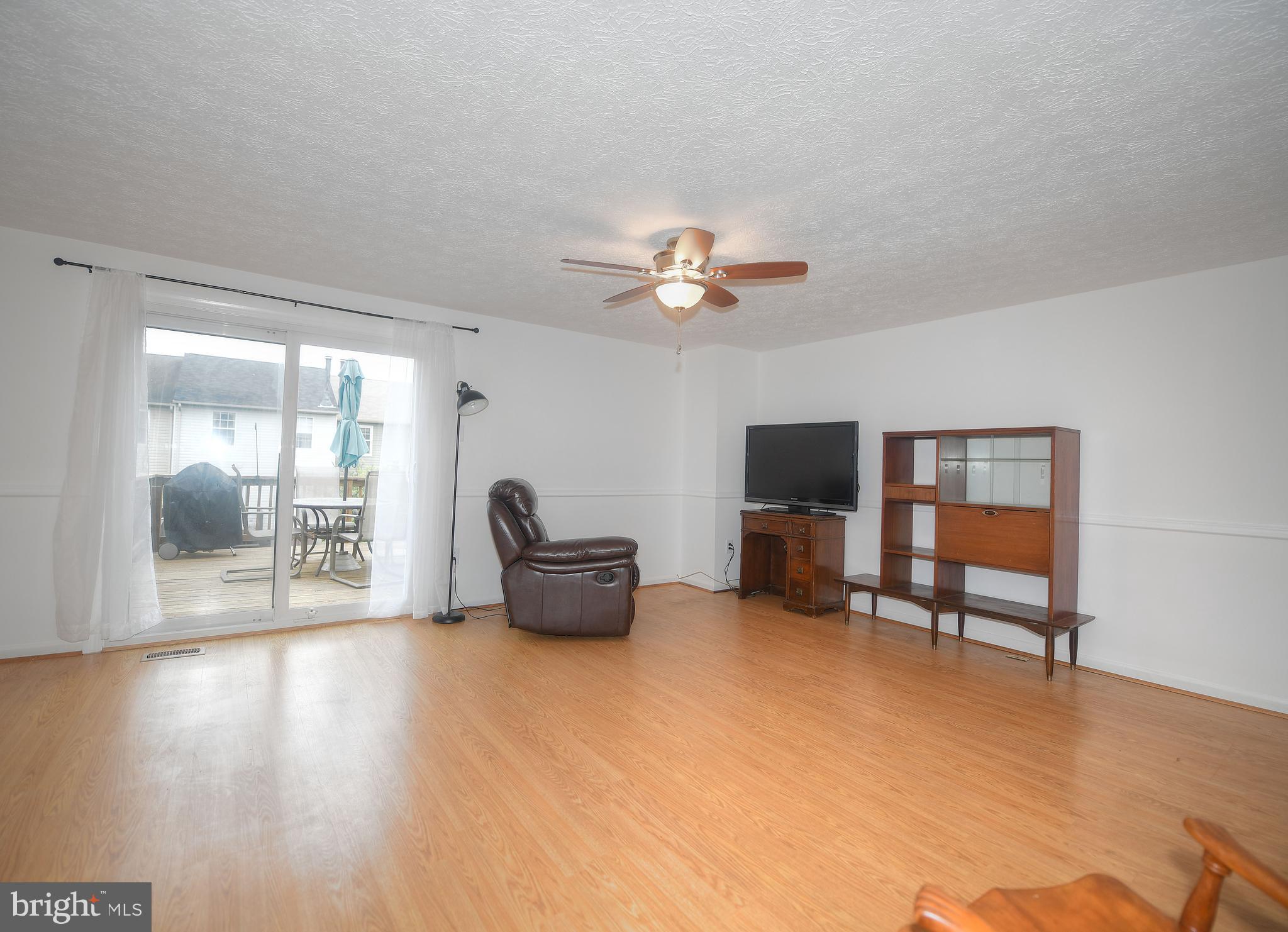 3776 Timahoe Circle Baltimore, MD 21236 - Photo 6 of 22 Living Room,