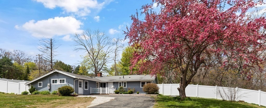 9 Mark Road Framingham, MA 01701 - Photo 4 of 29