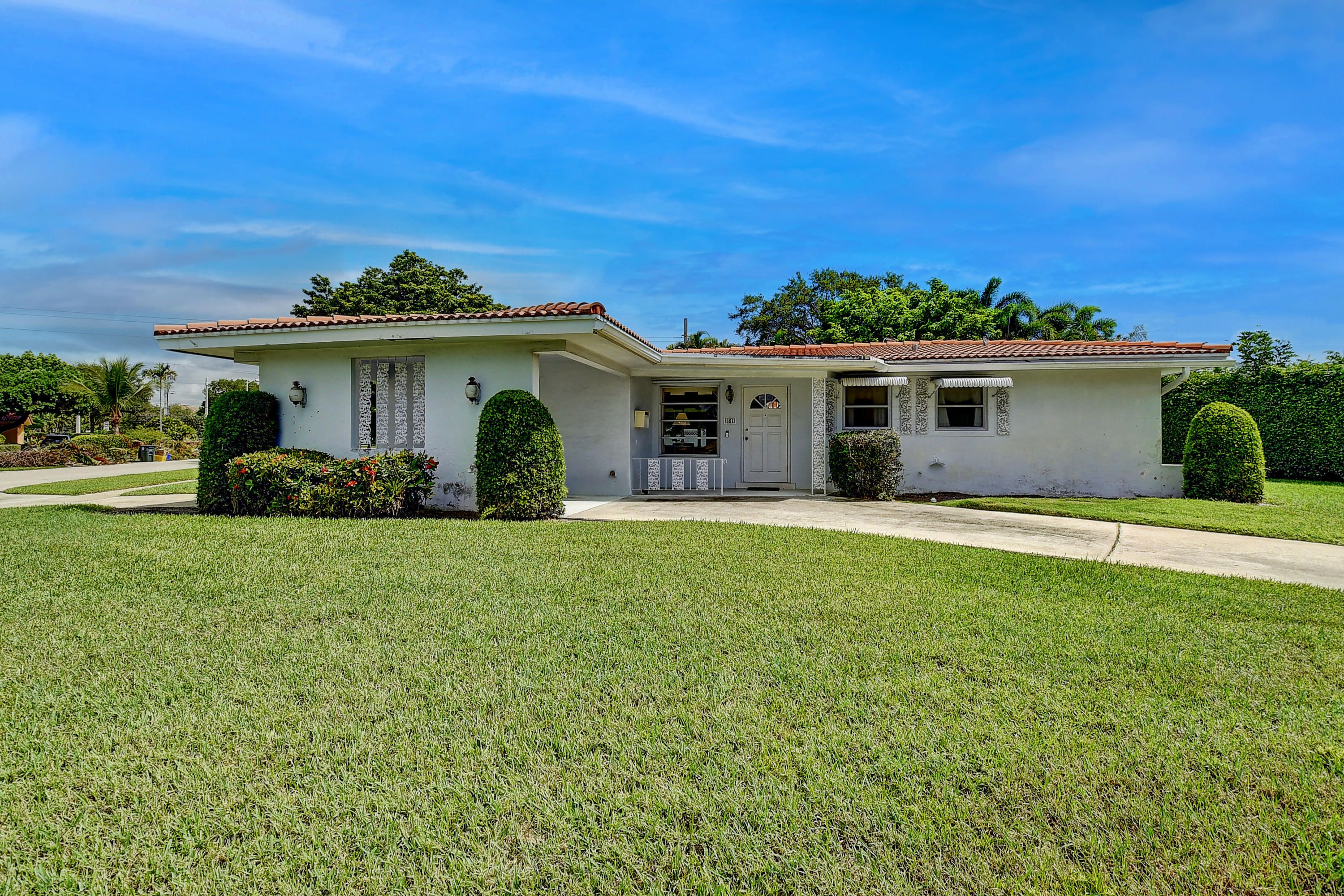 851 West Royal Palm Road Boca Raton, FL 33486 - Photo 1 of 37 Front Exterior
