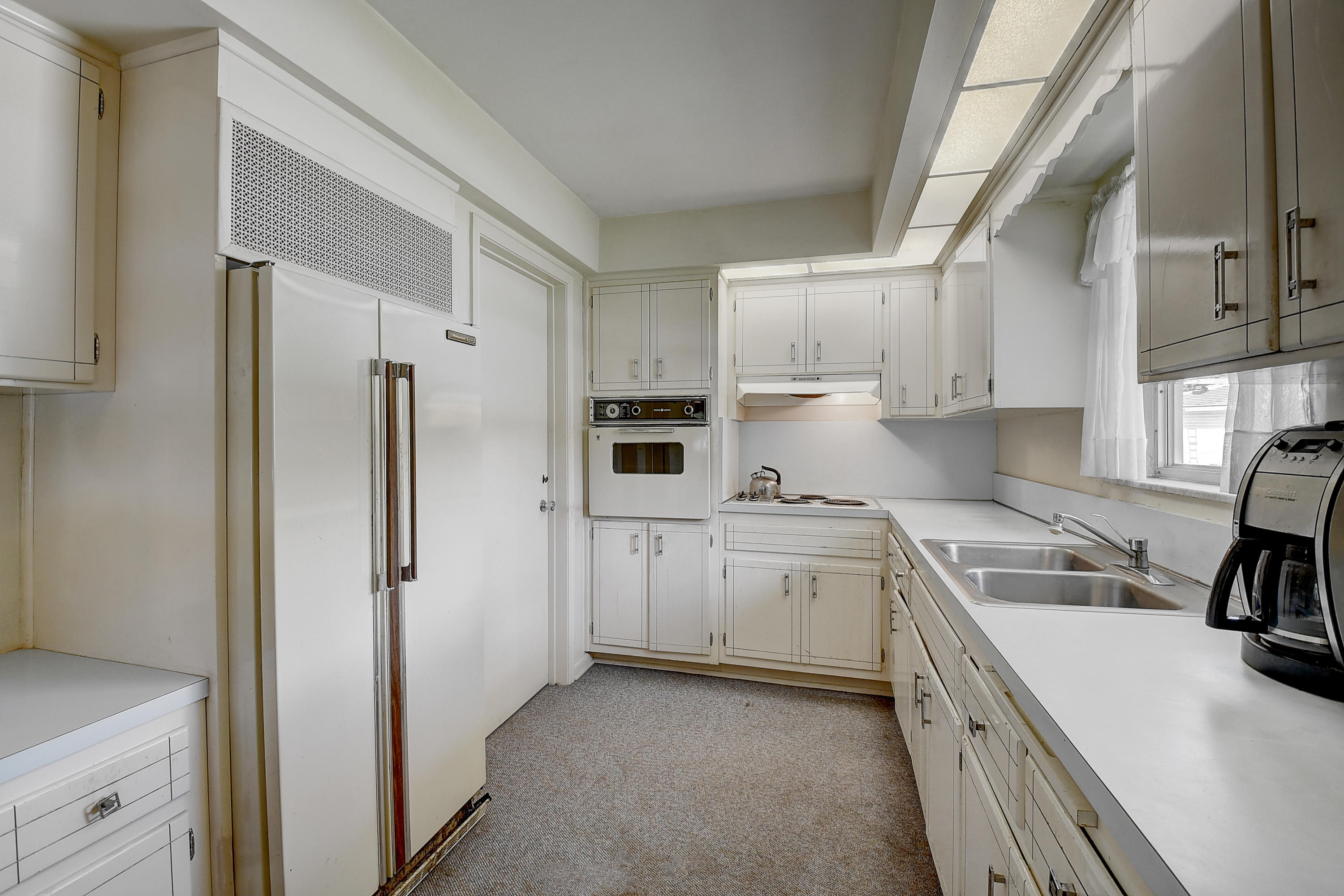 851 West Royal Palm Road Boca Raton, FL 33486 - Photo 12 of 37 Kitchen
