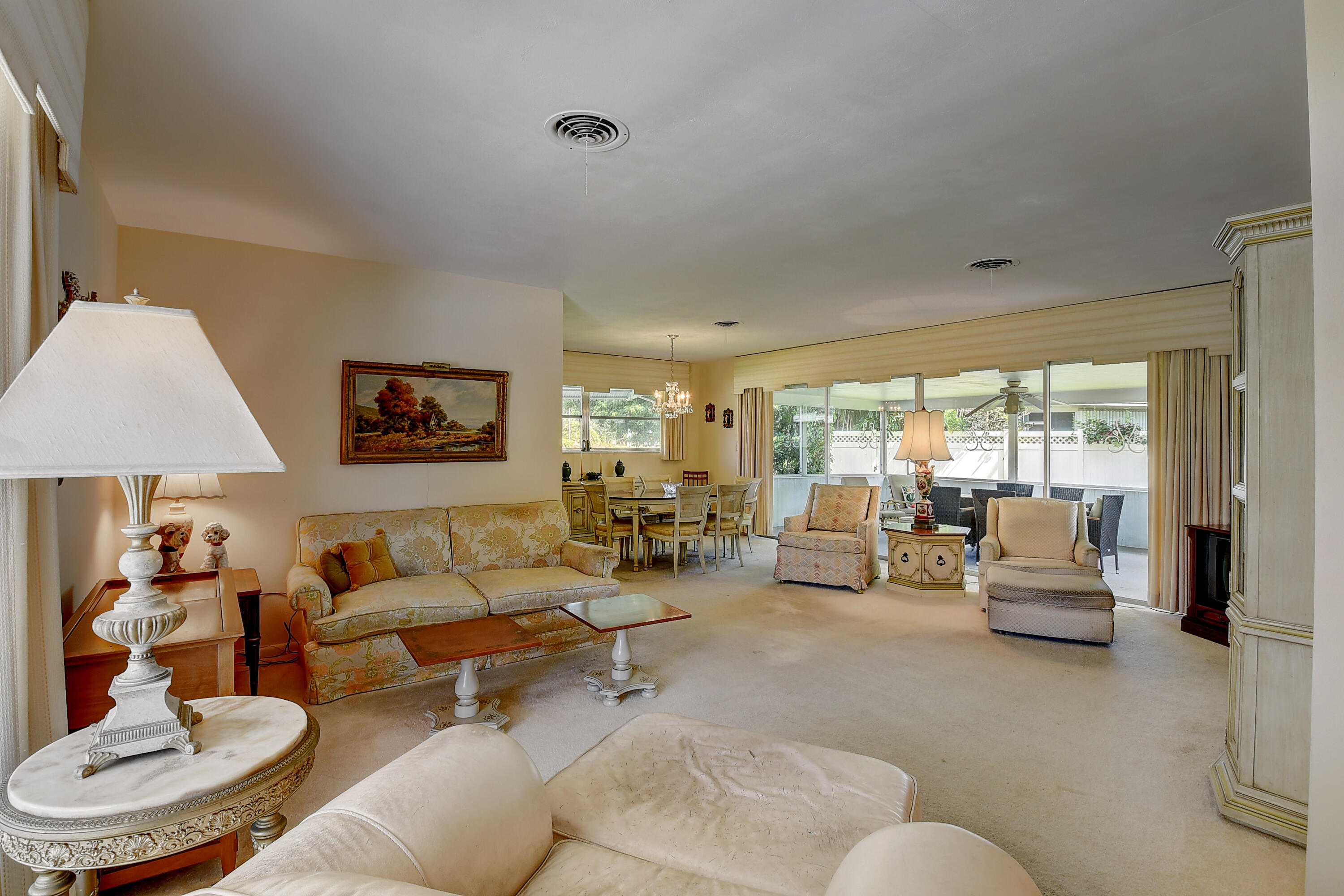 851 West Royal Palm Road Boca Raton, FL 33486 - Photo 5 of 37 Living area