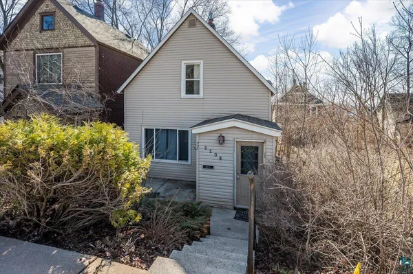 $219,900 | 2208 West 8th Street, Duluth, MN 55806