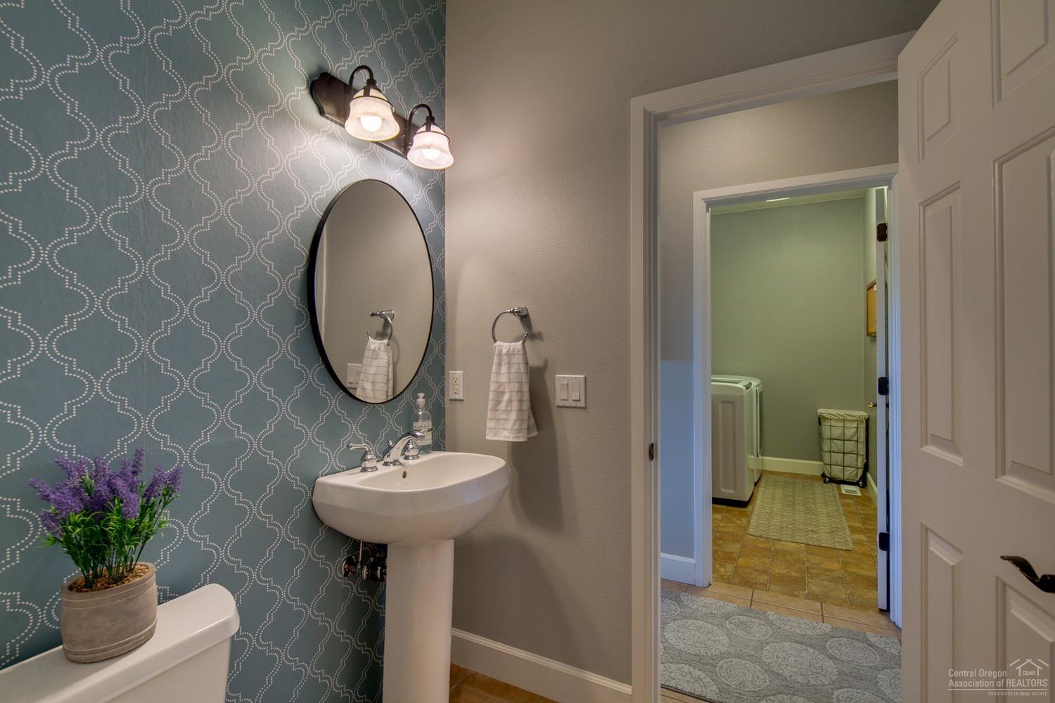 61197 Ridgewater Loop Bend, OR 97702 - Photo 18 of 25 Powder room downstairs