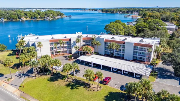 $350,000 | 5 Laguna Street, Unit 104, Fort Walton Beach, FL 32548