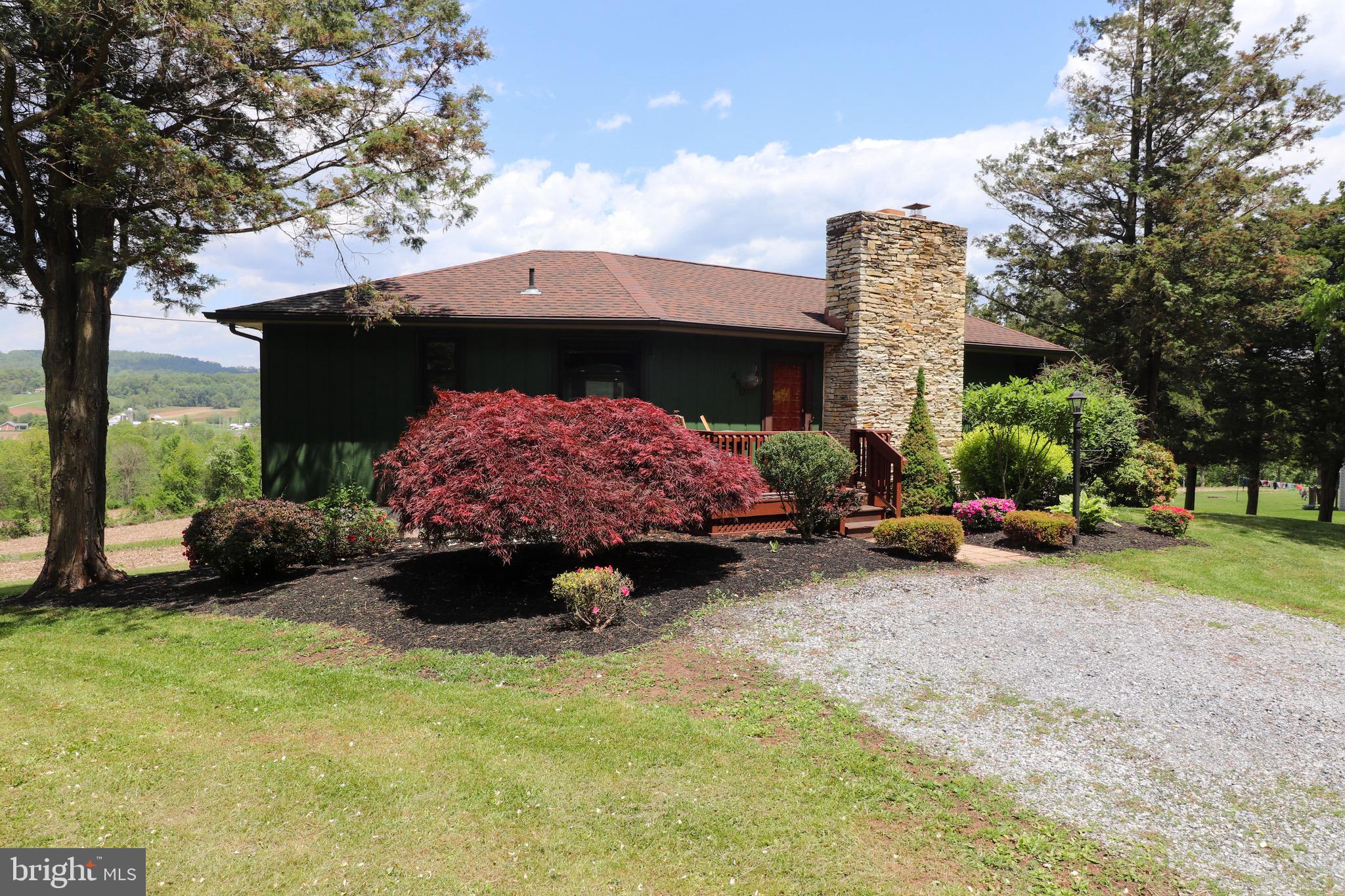 480 Blue Lake Road Denver, PA 17517 - Photo 4 of 45 Beautiful Landscaping