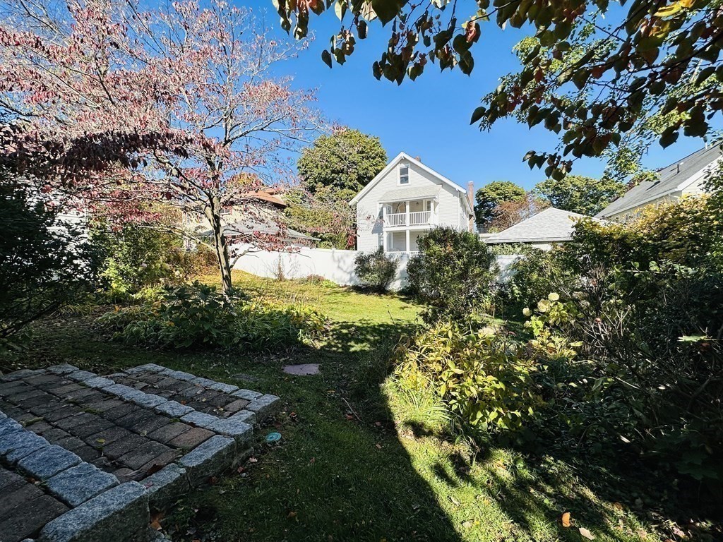 12 Selwyn Road Belmont, MA 02478 - Photo 19 of 21 Gallery Image 19