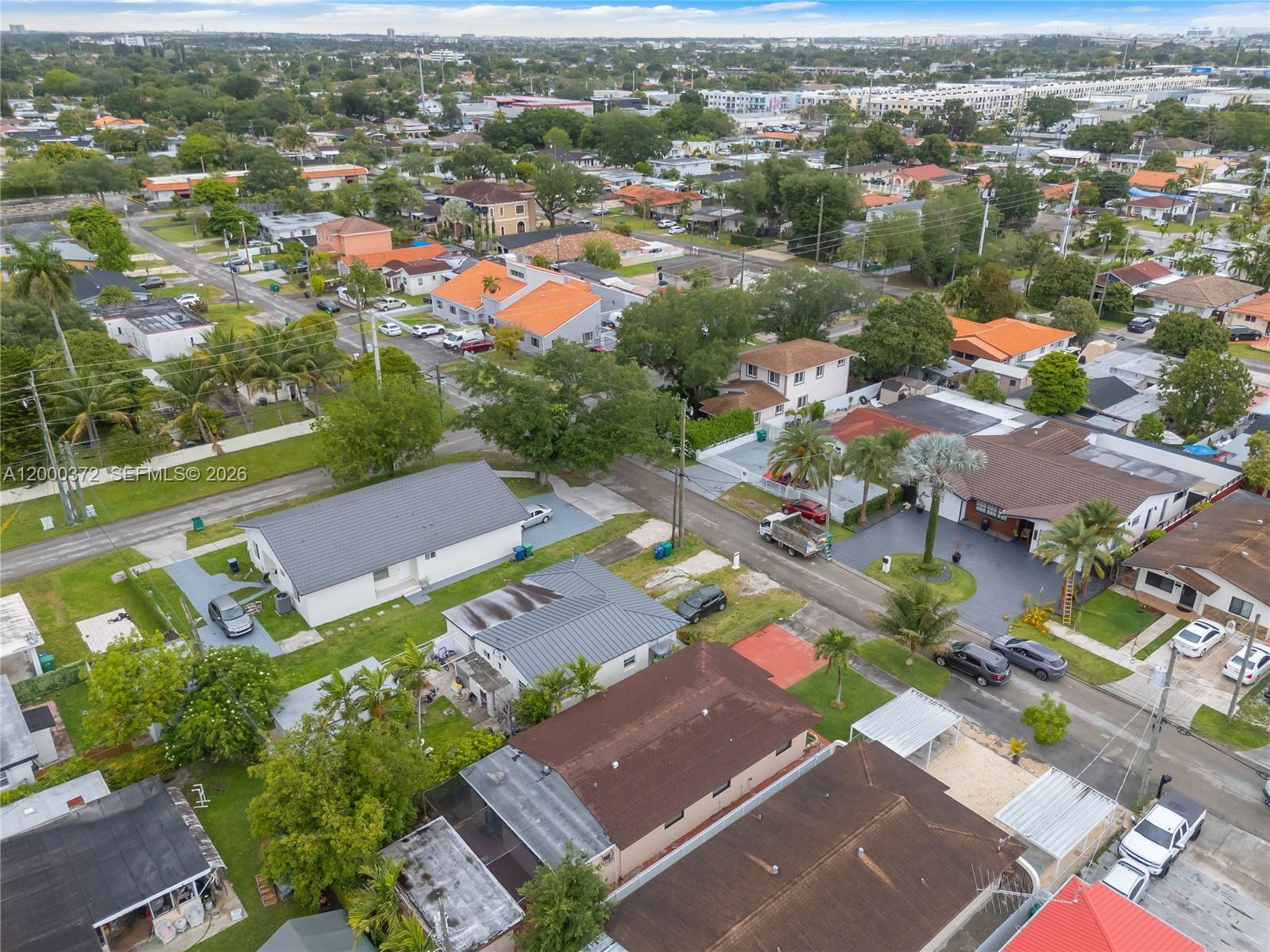 6770 Southwest 15th Street Miami, FL 33144 - Photo 32 of 36