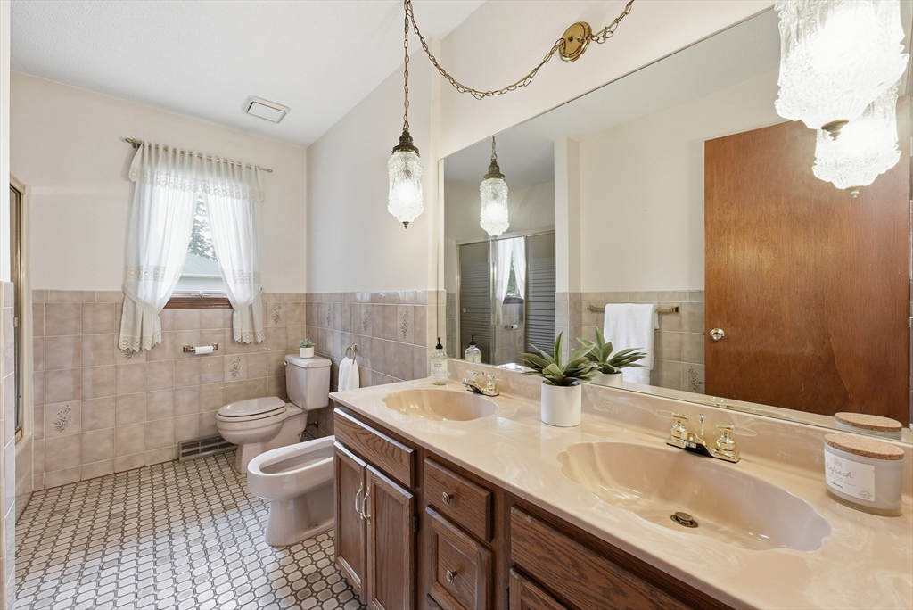 10 Bramucci Street Ludlow, MA 01056 - Photo 24 of 42
