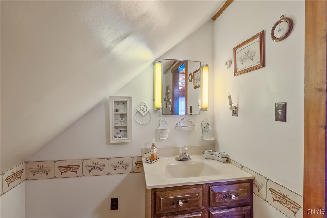 854 County Rte 19 Williamstown, NY 13493 - Photo 26 of 50 2nd floor 1/2 bath. Plumbing is installed to add t