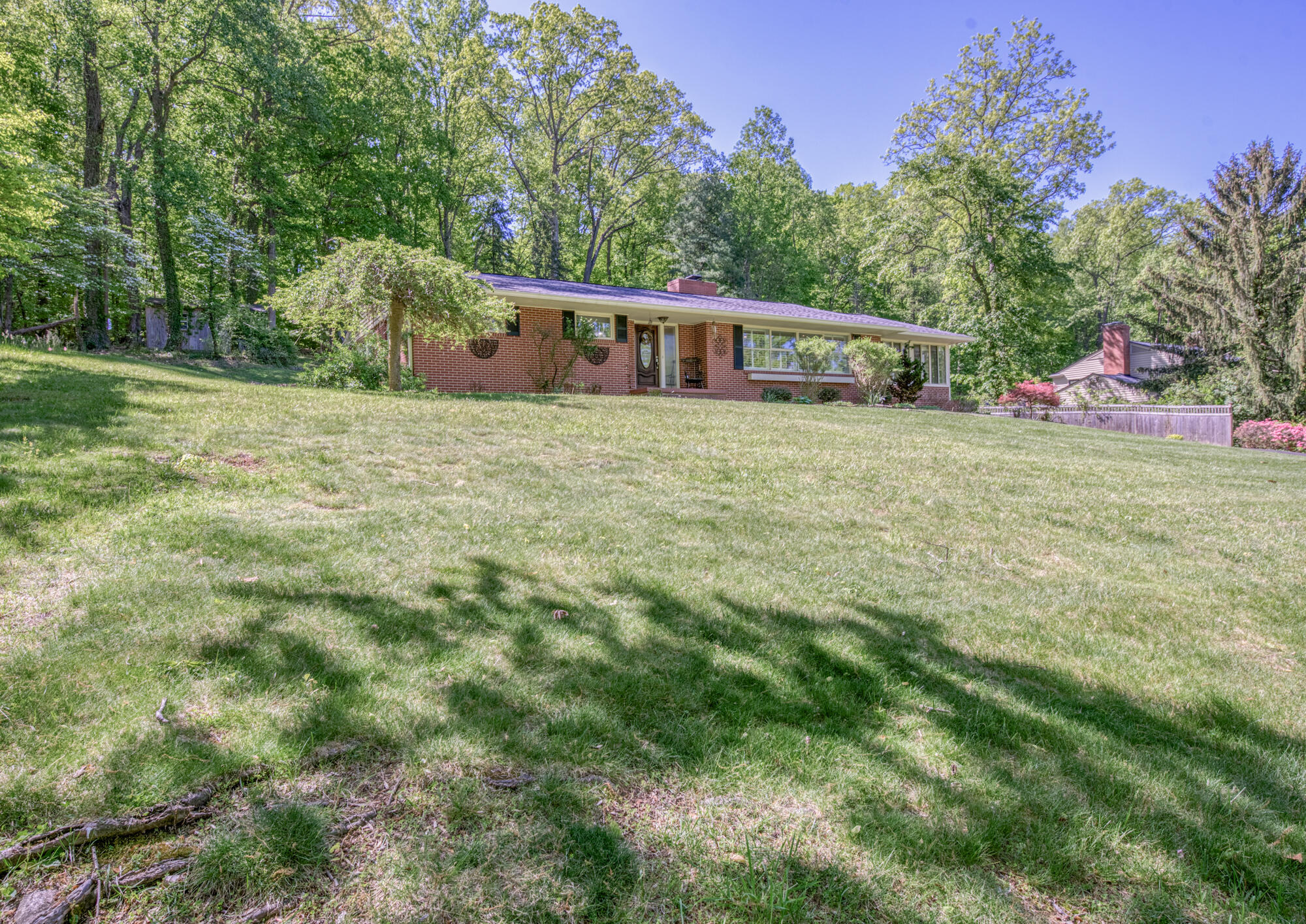 4525 Stagecoach Road Kingsport, TN 37664 - Photo 2 of 40 161_7747_1 copy