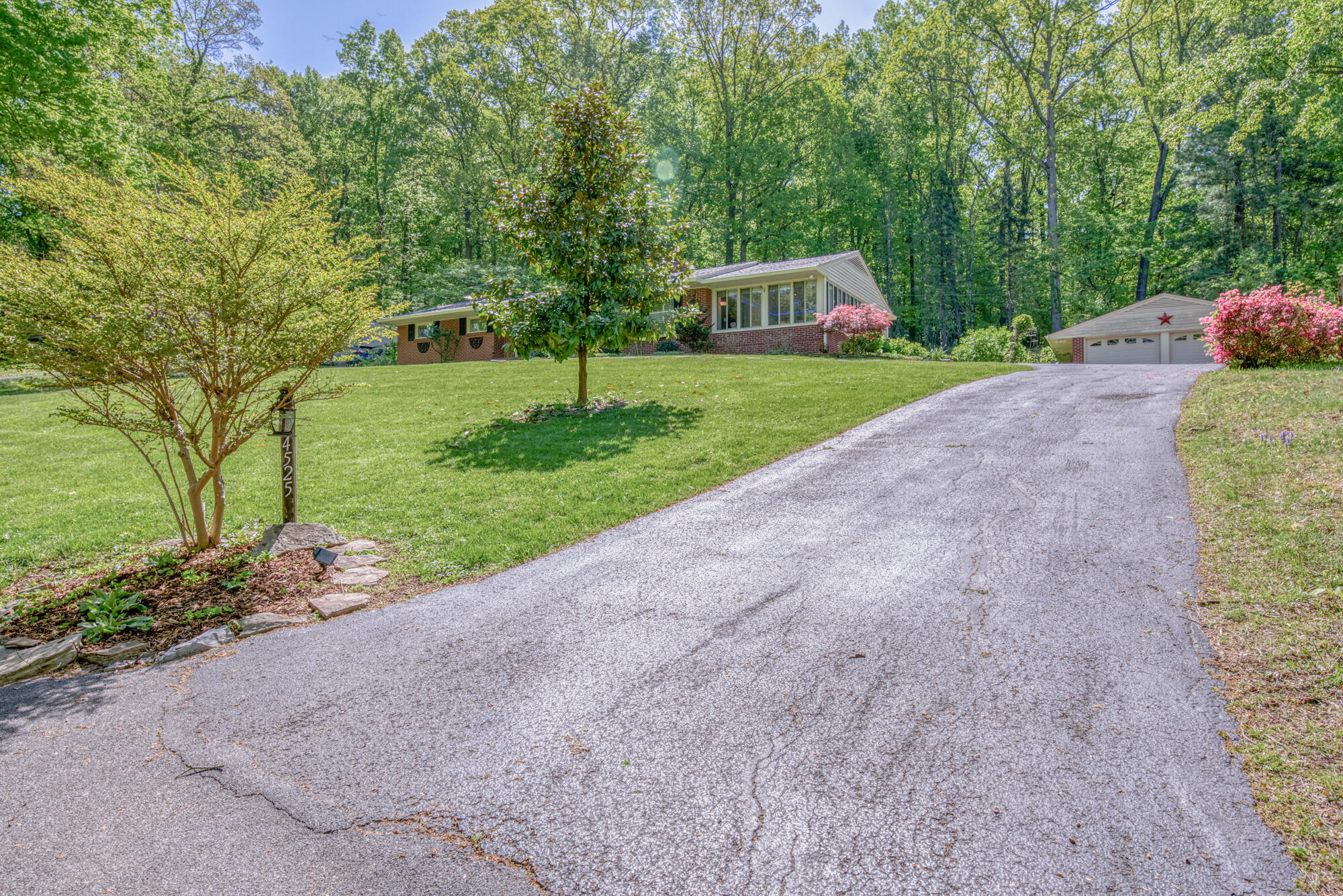 4525 Stagecoach Road Kingsport, TN 37664 - Photo 3 of 40 161_7755_3 copy