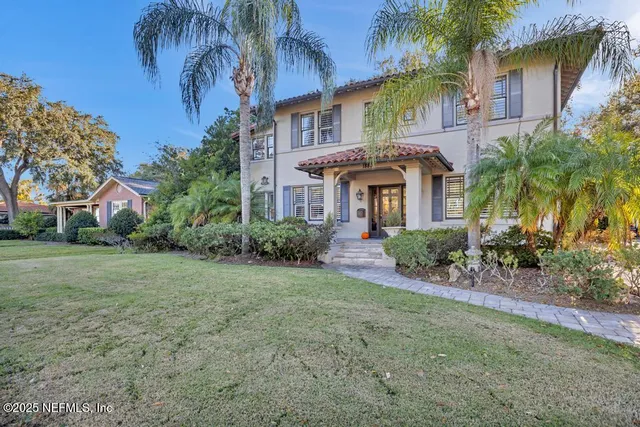 a house view with a outdoor space