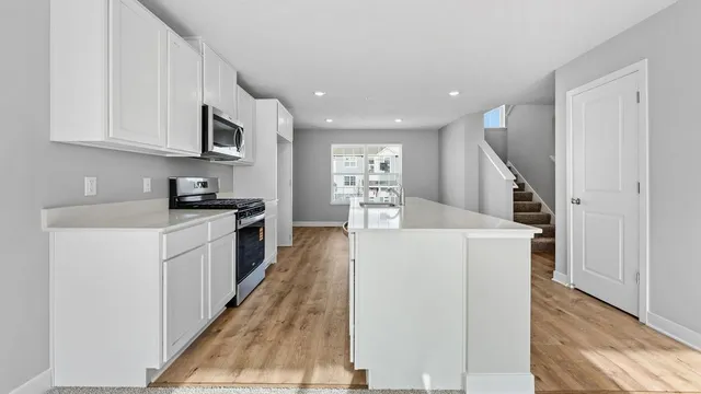 $379,990 | 6721 Hinterland Trail South, Cottage Grove, MN 55016