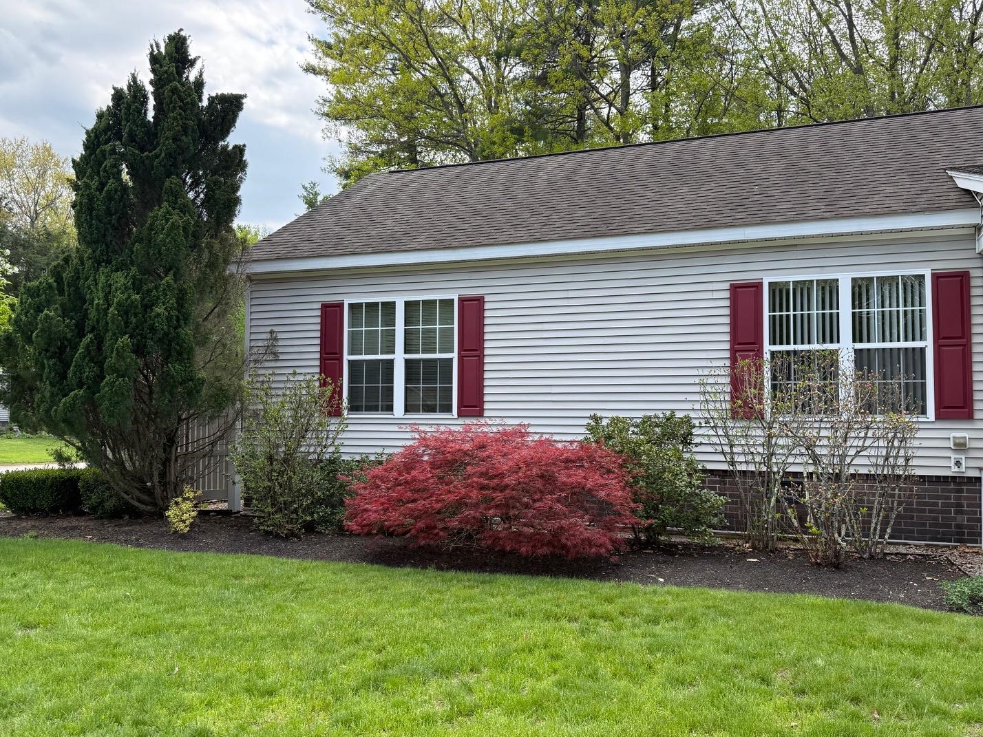 65 Sagebrush Drive Rochester, NH 03867 - Photo 3 of 33
