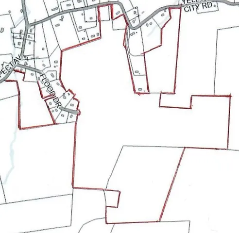 a picture of a room with a wall