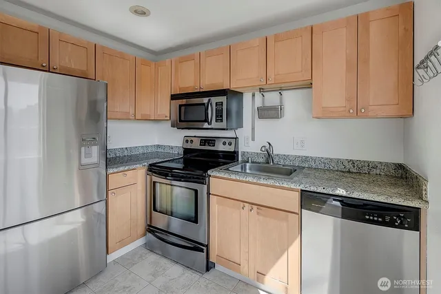 $255,000 | 705 East Republican Street, Unit 506, Seattle, WA 98102