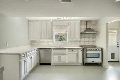 $2,500 | 1011 Berrywood Drive, Austin, TX 78753