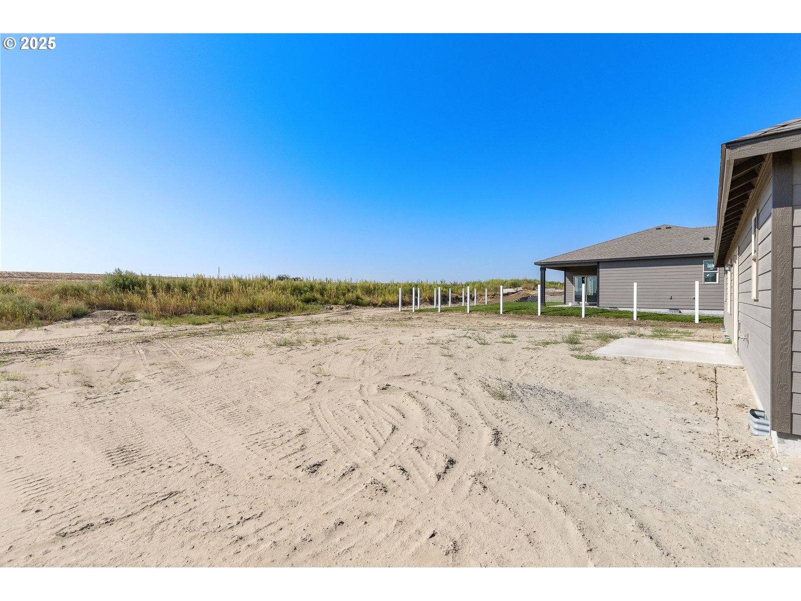 117 Tiber Street Boardman, OR 97818 - Photo 25 of 26 a view of a lake with outdoor space
