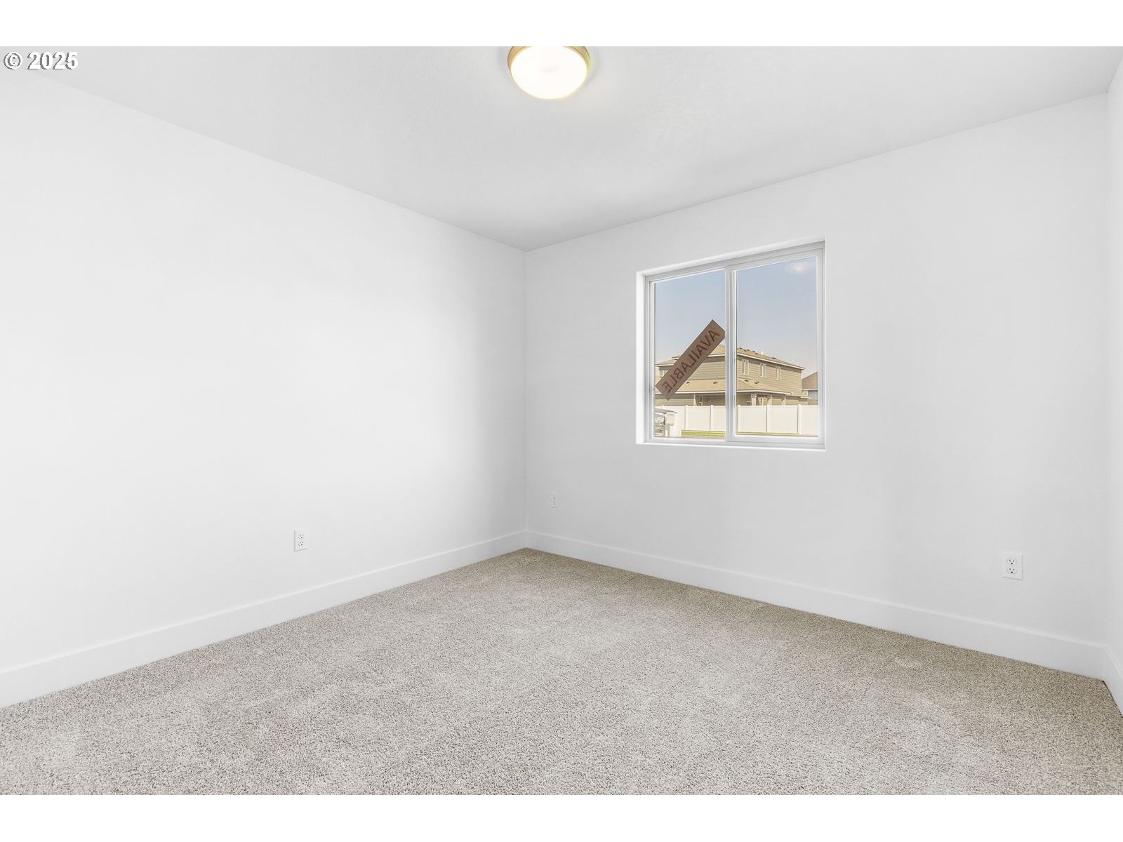 117 Tiber Street Boardman, OR 97818 - Photo 4 of 26 a view of an empty room