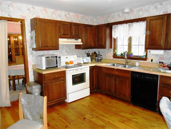 211 Allen Road Belchertown, MA 01007 - Photo 8 of 23 Gallery Image 8
