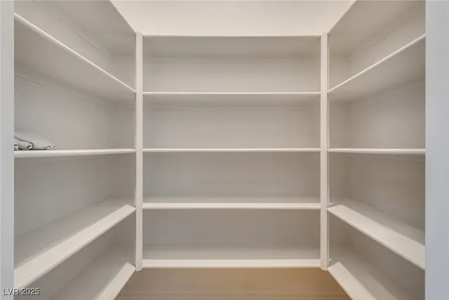 $795,000 | 2348 Kalkaska Drive, Henderson, NV 89044