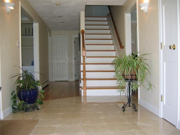 52 Raymond Road Sudbury, MA 01776 - Photo 3 of 29